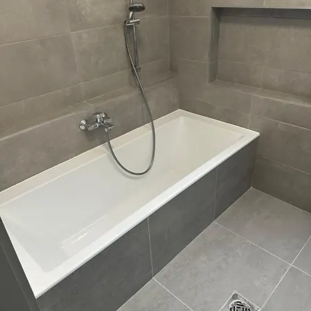 Hullám Panorama&jacuzzi Balatonlelle